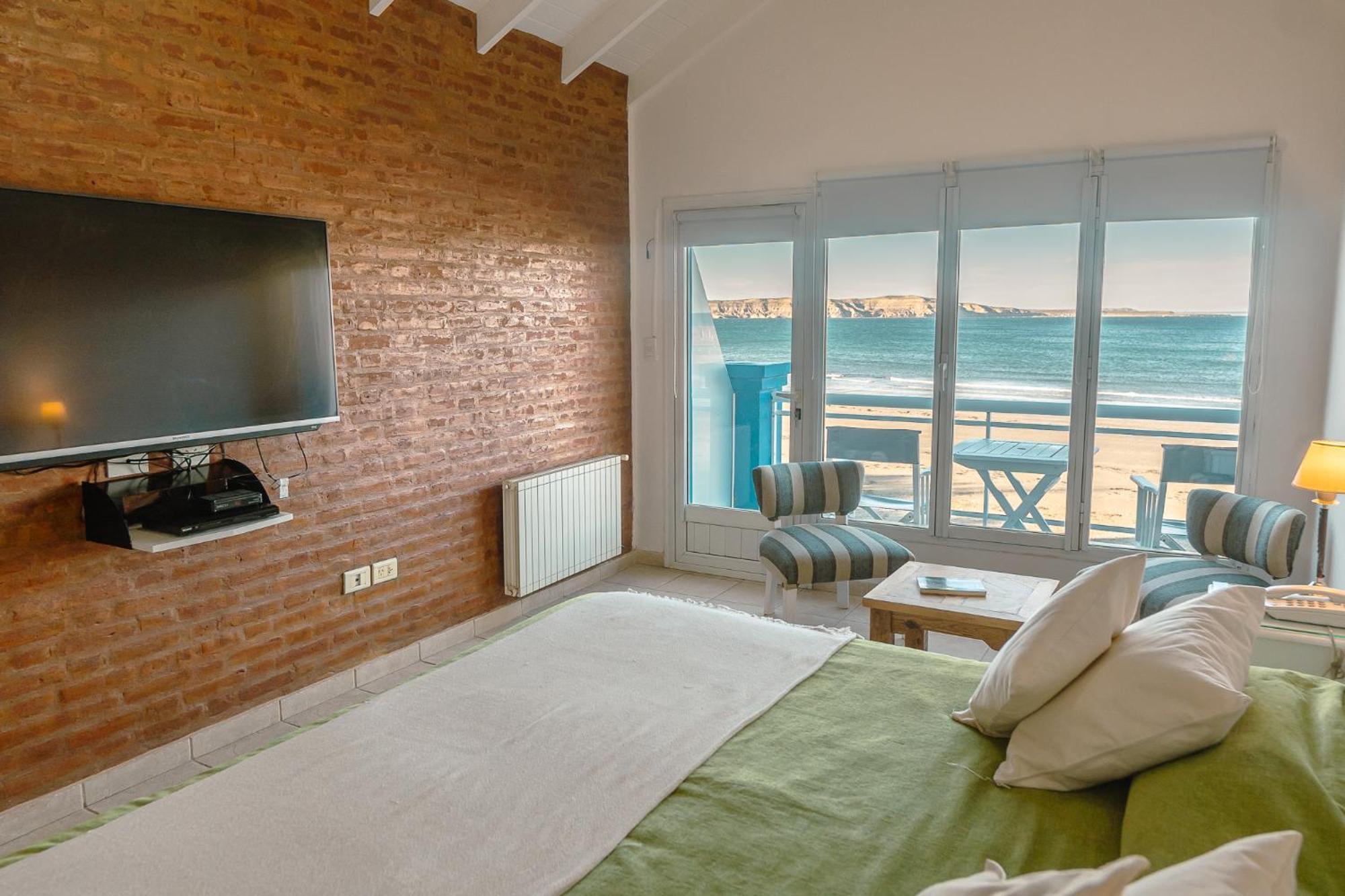 Rayentray Las Restingas Hotel De Mar Puerto Piramides Exterior photo