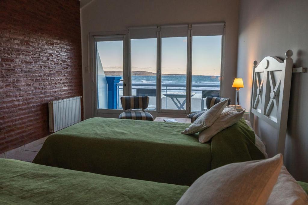 Rayentray Las Restingas Hotel De Mar Puerto Piramides Exterior photo